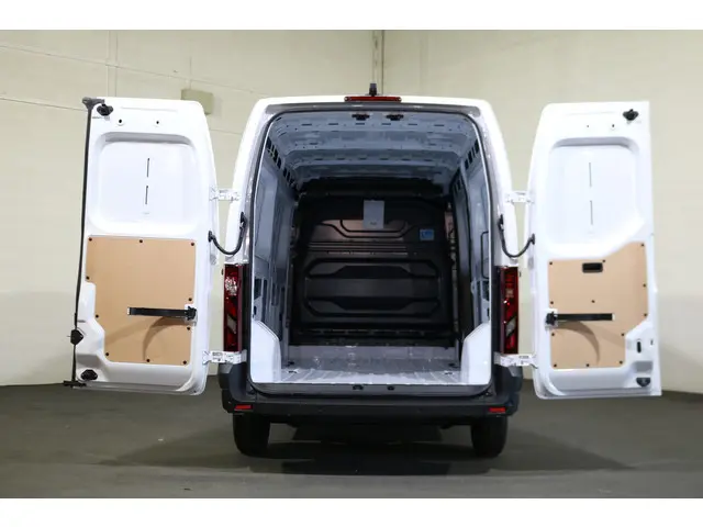 Nissan Interstar