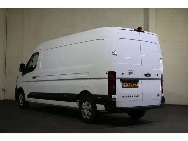 Nissan Interstar