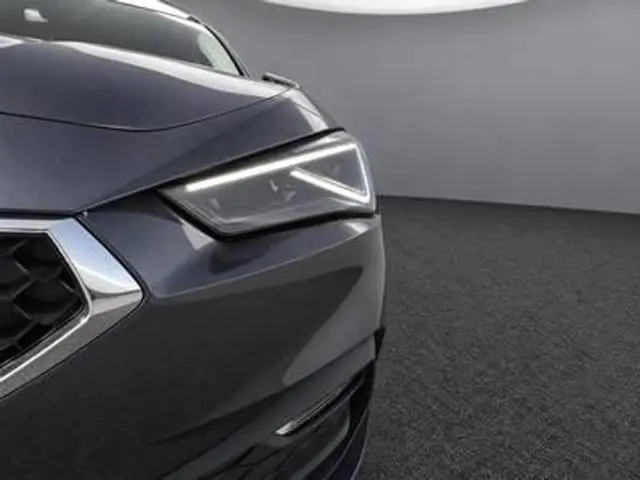 SEAT Leon Sportstourer Style Business Intense 1.5 eTSI 115 PK Station | Matrix verlichting | Metalli...