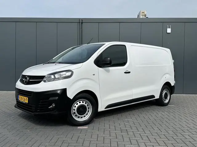 Opel Vivaro 1.5 CDT / L2H1 / 1e EIGENAAR / INRICHTING / BLIND SPOT / CRUISE / AIRCO / BIJRIJDERSBANK