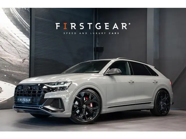 Audi Q8 4.0 TFSI SQ8 quattro *Bang & Olufsen / Panorama / Vierwielbesturing / HUD / Surround-view /...