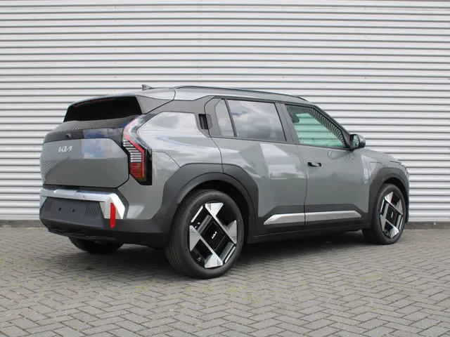 Kia EV3 Plus Advanced 58.3 kWh | Nieuw | Direct leverbaar | Actieradius tot 414 km (WLTP) | 18% bijt...