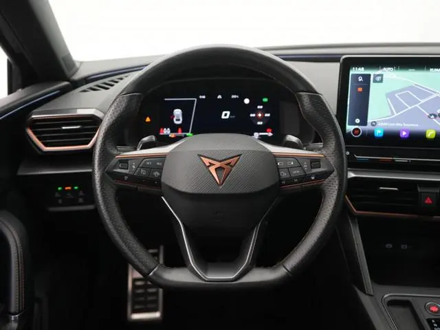 Cupra Leon Sportstourer 1.4 PHEV e-Hybrid Business | Navigatie | Stuurverwarming | LED | Came