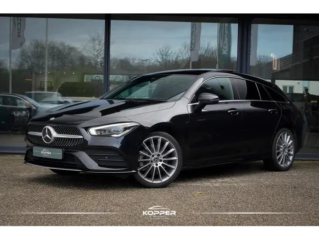 Mercedes-Benz CLA-klasse 250e AMG Line / Pano / Sfeerverlichting / SOH 96,1 / Stoelverwarming+Ventil...