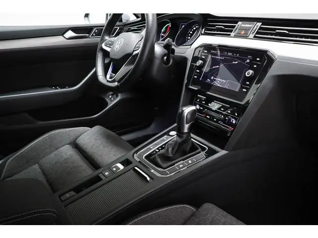 Volkswagen Passat Variant 1.4 TSI PHEV GTE Business | MOONSTONE GREY | ASSISTANCE PACK | ERGOACTIVE...