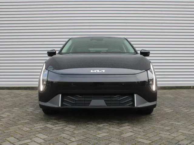 Kia EV4 Plus Advanced 81.4 kWh | Nieuw | Direct leverbaar | Actieradius tot 594 km (WLTP) | 18% bijt...