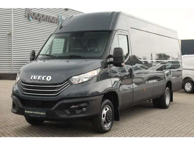 Iveco Daily 35C18V 3.0 180pk 410L L4H2 Dubbellucht | Automaat | Gev. Stoel | Camera | 3500kg trekgew. | Carplay/Android | | Lease 824,- p/m