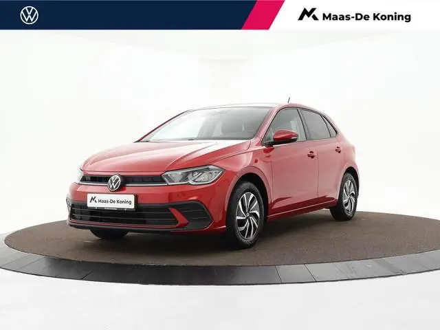 Volkswagen Polo 1.0 TSI 95pk Life · Apple/Android Car Play · ACC · Airco · DAB · P-Sensoren · Active...