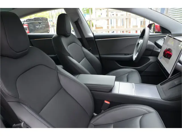 Tesla Model 3 RWD 60 kWh Highland, 20" Monaco GPX, LFP Accu (100% opladen), AutoPilot