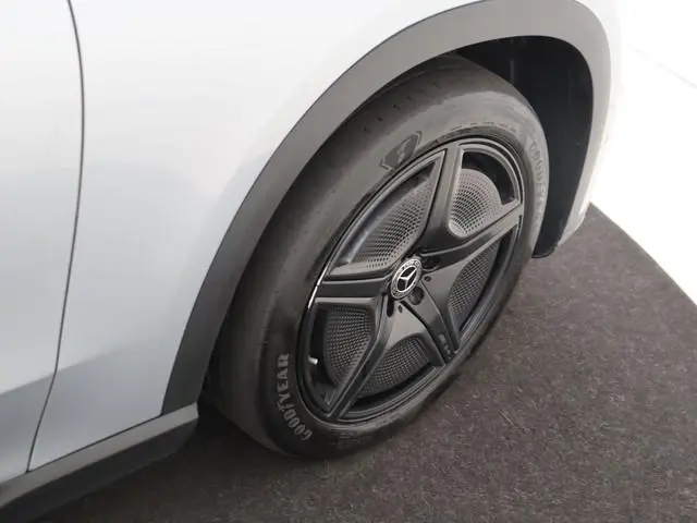 Mercedes-Benz EQE SUV 350 4Matic AMG Line 91 kWh Luchtvering / Head-Updisplay / 360Graden-Camera / P...