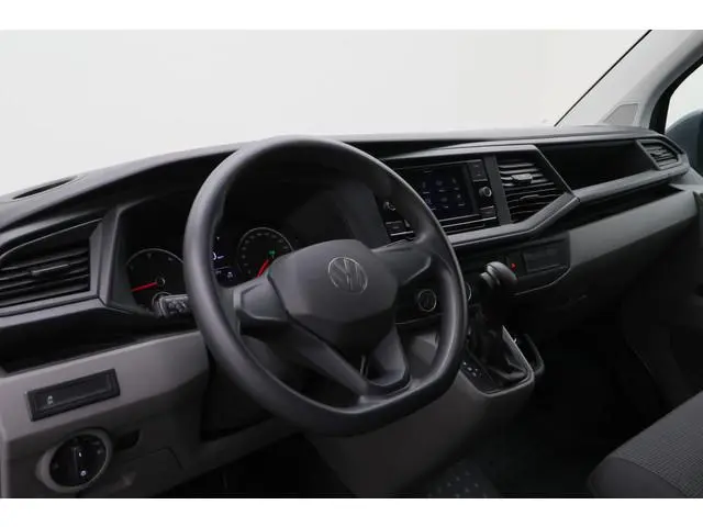 Volkswagen Transporter 2.0 TDI DSG 150 PK Lang 3-Zits, Airco, Cruise, Apple Carplay, Camera, DAB, PD...