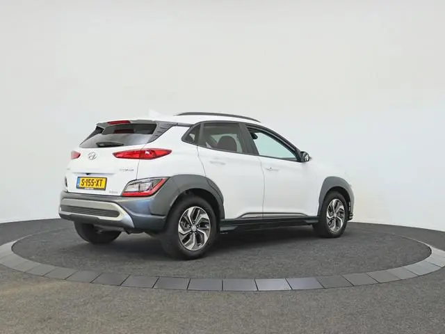 Hyundai Kona 1.6 GDI HEV Fashion Sky | All Seasons | Camera | Navigatie