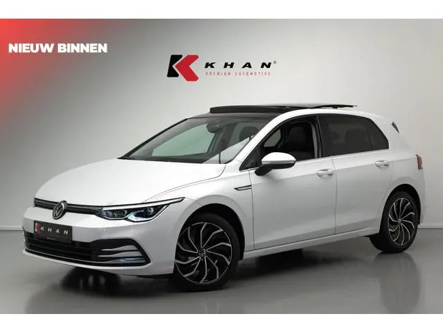 Volkswagen Golf 1.5 eTSI Style |Panoramadak|Massage|Carplay|