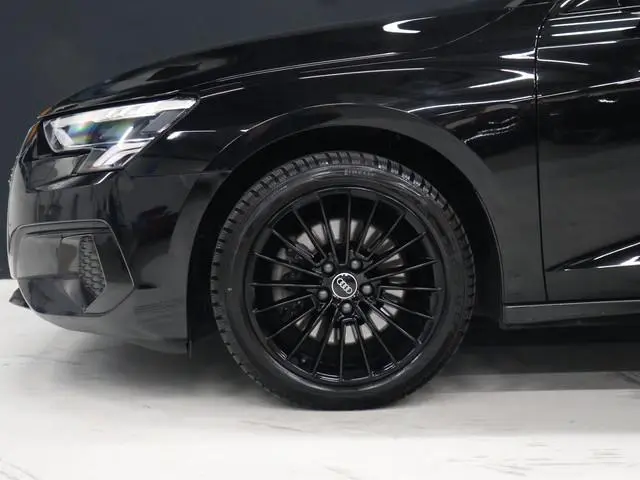 Audi A3 Limousine 30 TFSI Business edition [APPLE CARPLAY, VOL LEDER, FULL LED, DIGITAL DASH, KEYLES...