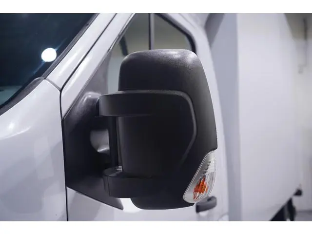 Nissan Interstar