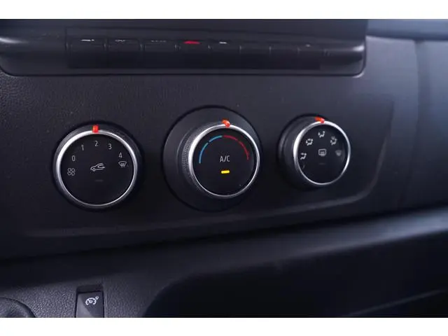 Nissan Interstar