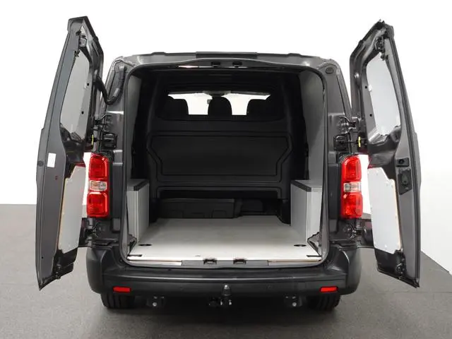 Opel Vivaro 145pk Automaat L3H1 Edition Dubbele Cabine Airco Cruise control Navigatie Trekhaak Carpl...