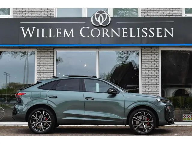 Audi Q3 Sportback 1.5 200kW e-hybrid S edition Pano Tech Pro Trekhaa