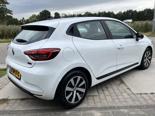Renault Clio 1.6 E-Tech Hybrid 145PK Equilibre / Automaat / Apple Carplay - Android Auto /