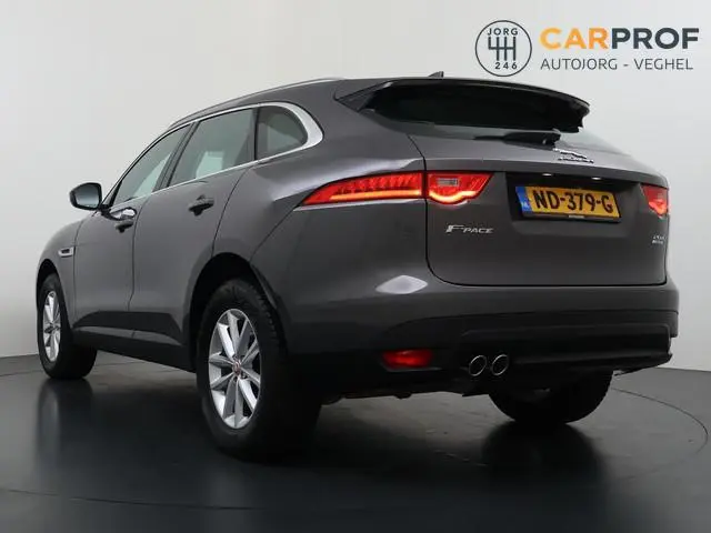 Jaguar F-PACE 2.0 Pure AWD 20d Navigatie | Camera | Trekhaak |