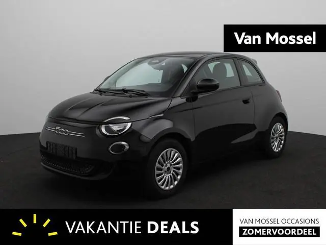 Fiat 500e 42 kWh | Apple CarPlay & Android Auto | Cruise Control | Climate Control | Keyless | LED |...