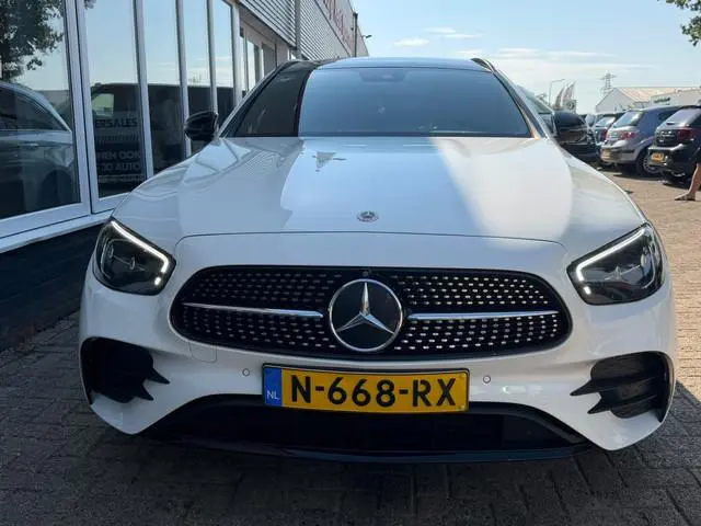 Mercedes-Benz E-klasse Estate 300 e Business Solution AMG | Pano | Burmeister | 360 Camera | Memory...