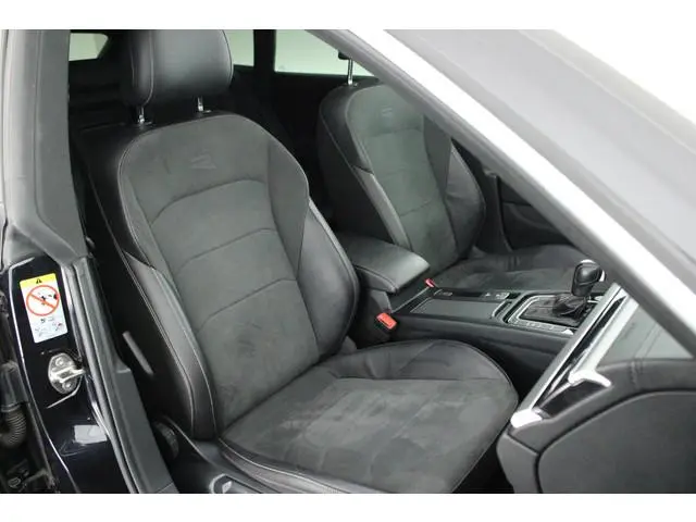 Volkswagen Arteon Shooting Brake 2.0 TSI 190pk DSG R-Line Business+ Keyless Panoramadak DCC Camera S...