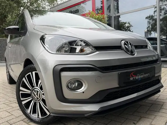 Volkswagen Up! 1.0 TSI 90PK! *!* HIGH UP *!* NAVI/ CAMERA/ 16 INCH/ CRUISE/ STOELVERWARMING *!*