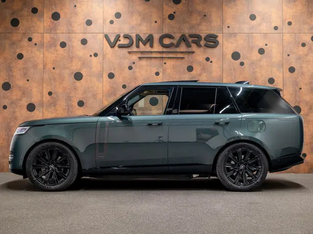 Land Rover Range Rover 3.0 P550e Autobiography PHEV | Koelbox | Trekhaak | Vierwielbest. | Meridian...