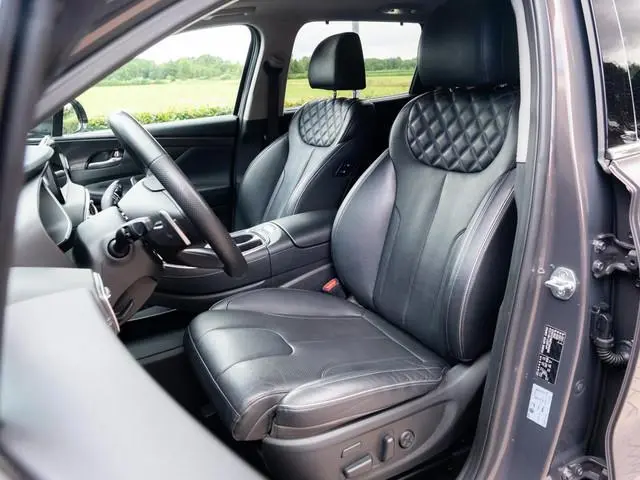 Hyundai Santa Fe 1.6 T-GDI PHEV Premium Sky 7p. | Volleder | Stoelventilatie | Ro