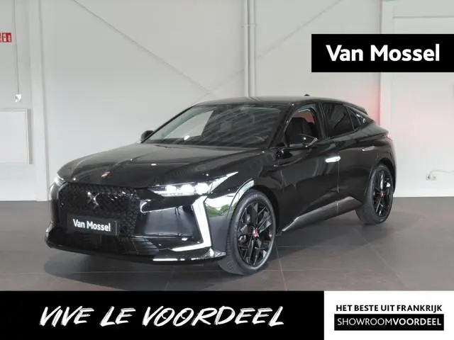DS 4 1.2 PureTech Performance Line | Camera | 18" Lichtmetalen velgen | Zwart leder | Memory seats