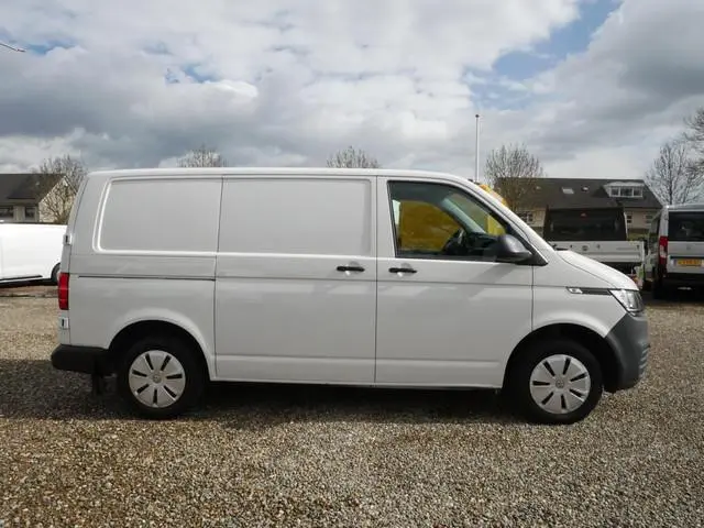 Volkswagen Transporter 2.0 TDI 110PK, L1H1, Airco