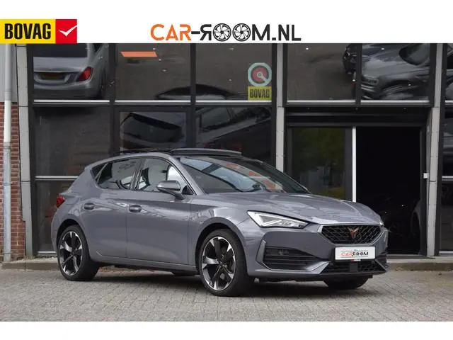 CUPRA Leon 1.4 e-Hybrid VZ Business Pano Keyless Lane Camera