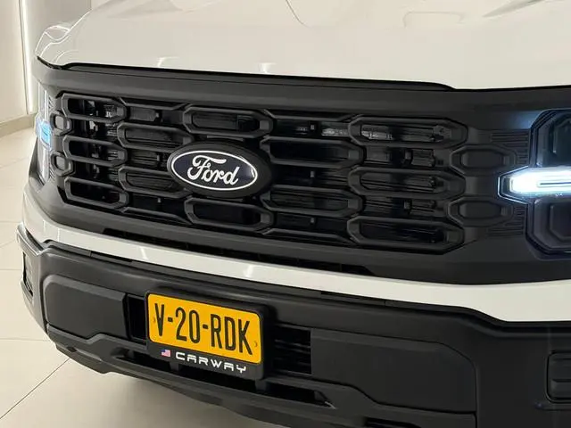 Ford F-150 XLT NWE MODEL 6 Zits LAGE BIJTELLING!! BPM VRIJ!! MY2025 BLACK FRIDAY DEAL!