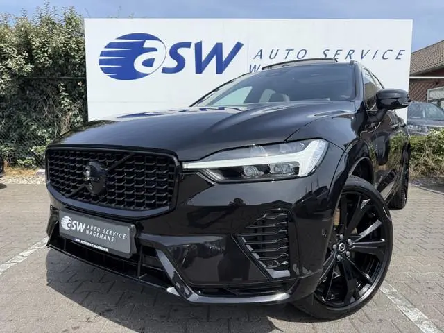 Volvo XC60 2.0 T8 Plug-in hybrid AWD Ultra Black Edition | Trekhaak | Pano | Pilot Assist | Dodehoek...