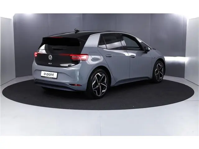 Volkswagen ID.3 First Plus 58 kWh 204PK | Navigatie | Parkeersensoren | Matrix LED koplampen | Stoel...