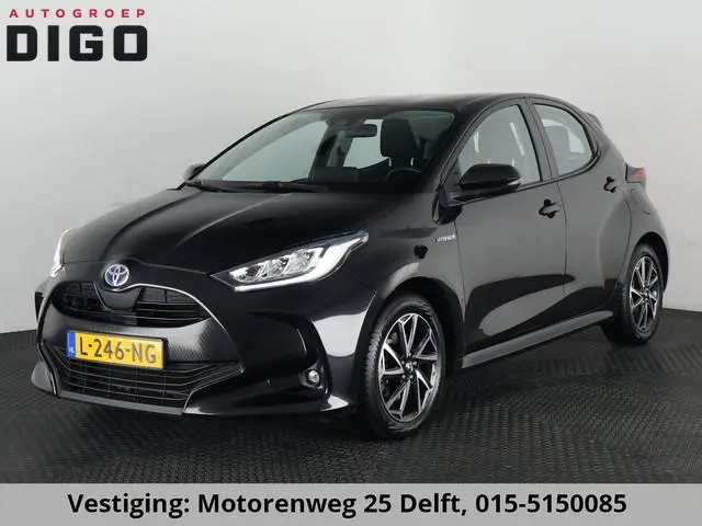 Toyota Yaris 1.5 HYBRID AUTOMAAT DYNAMIC GARANTIE 8-2031 CAMERA . APPLE CARPLAY & ANDROID AUTO . ELE...