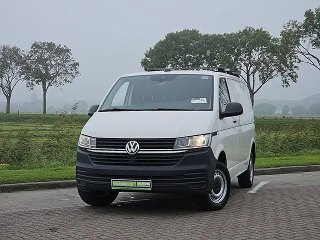 VOLKSWAGEN TRANSPORTER 2.0 TDI T6.1 L1H1 Carplay Achterklep Trekhaak CruiseControl 3-Zits Pdc Euro6...