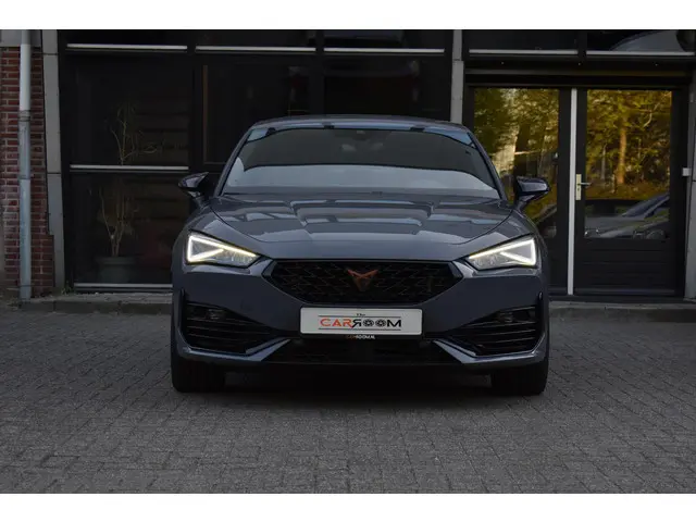 Cupra Leon 2.0 TSI 300PK Lane ACC Stuurvw BBD Camera