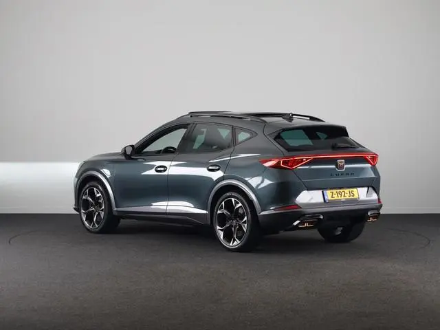 CUPRA Formentor 1.4 e-Hybrid VZ Performance 245pk | Panoramadak | 19 inch Lichtmetalen velgen | Dode...