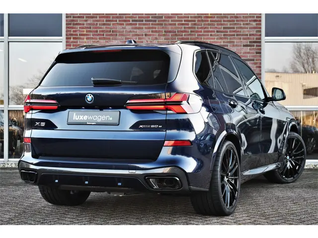 BMW X5 xDrive50e M-Sport Pro Pano Massage+koel Trekh ACC 360 H/K Shadow