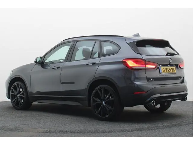 BMW X1 xDrive20i Executive Edition LED, Apple Carplay, Head-Up, Camera, Trekhaak, DAB