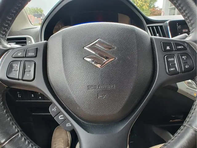 Suzuki Baleno