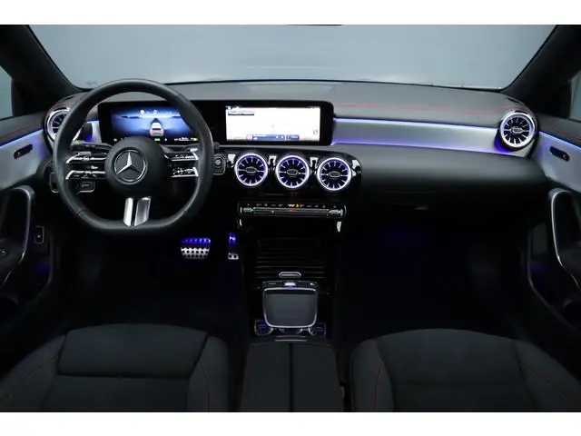 Mercedes-Benz CLA-klasse Shooting Brake 250 e Star Edition AMG Line | Facelift | Panoramadak | Camer...