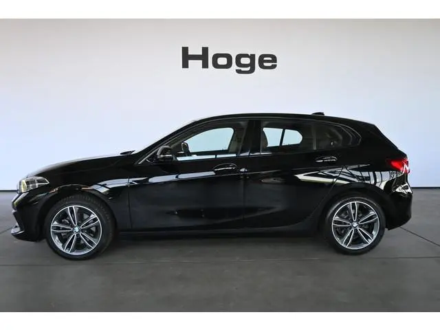 BMW 1-serie 118i Executive Clima Cruise Led Navigatie Camera 100% Onderhouden! Inruil Mogelijk!