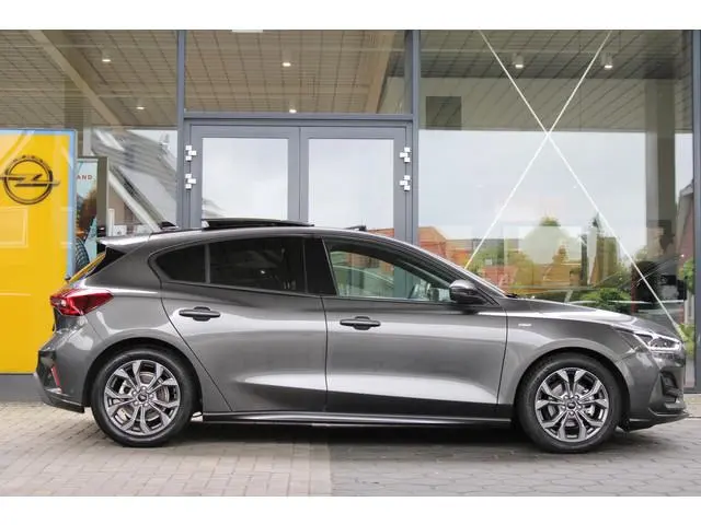 Ford Focus 1.0 EcoBoost Hybrid ST Line X | Panoramadak | Matrix | Winterpack |