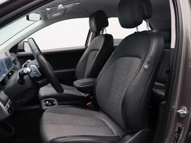 Hyundai IONIQ 5 Connect+ 77.4 kWh | Warmtepomp | Stoel en Stuurwielverwarming | 507km WLTP | Achteru...