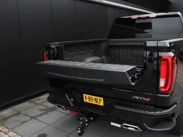 GMC Sierra