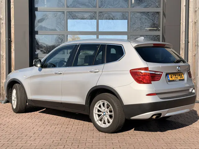 BMW X3 xDrive20i Chrome Line Edition | Automaat | Xenon | Pano | Navi | Leder | Cruise | Sportstoele...