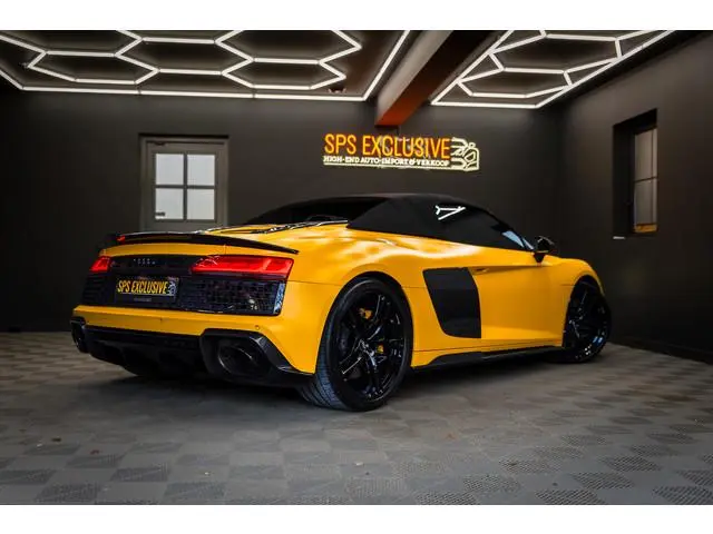 Audi R8 Spyder 5.2 performance quattro / Buckets / Capristo / Keramisch / Non OPF / B&O / Exclusive